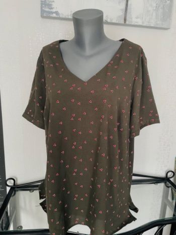 Jolie tunique taille 52 neuve