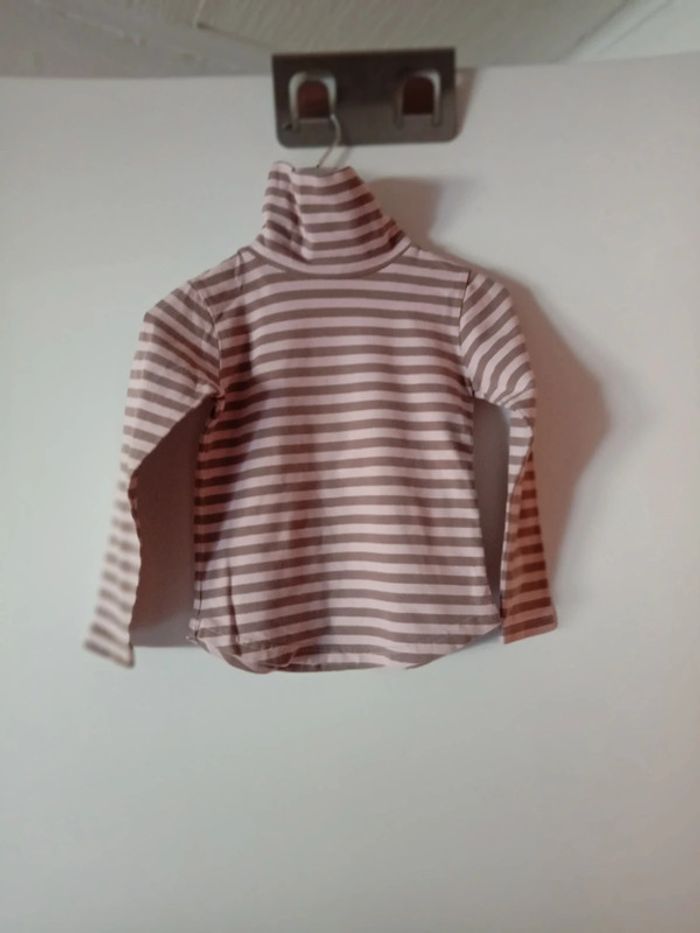 Joli sous pull rayé 4 ans