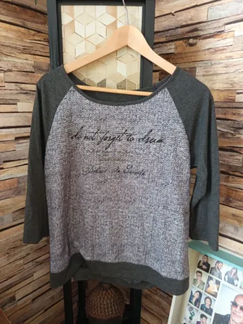 Tshirt manche 3/4 écriture gris