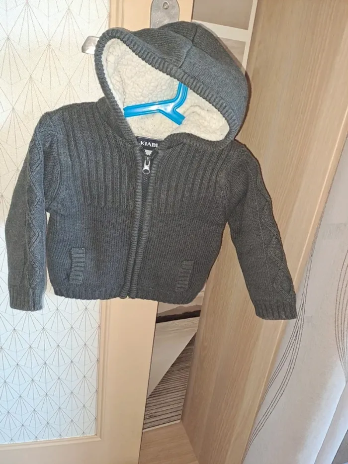 Manteau gilet comme neuf fourrure chaud gris foncé kiabi 18 mois garçon tbe