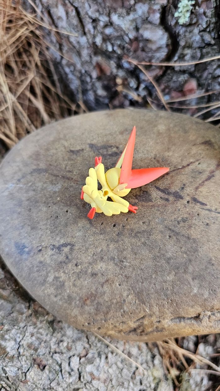 Super figurine Pokemon Nintendo victini - photo numéro 3