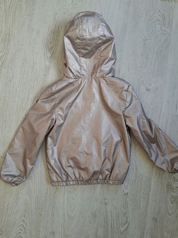 Veste fille  coupe-vent métallisée doré  Kiabi – 6 ans - photo numéro 3