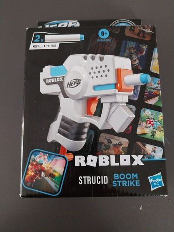 Pistolet NERF Roblox