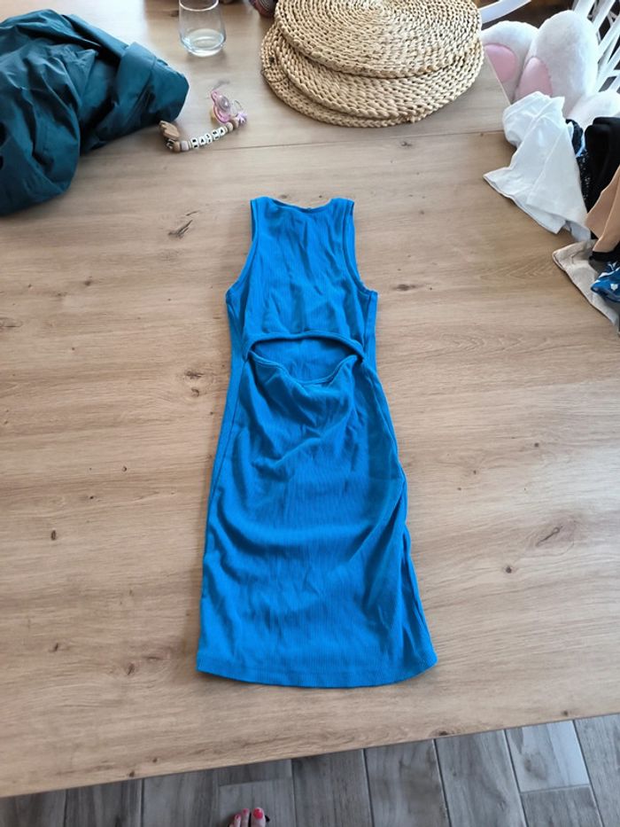 Robe près du corps