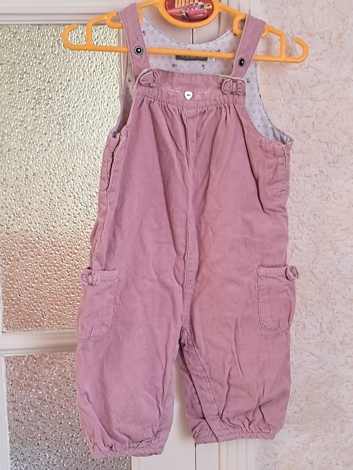 Salopette fille 9 mois. 71 cm