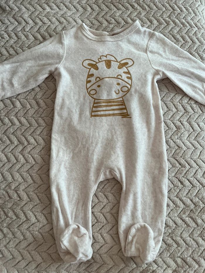 Lot 9 pyjamas - photo numéro 4