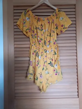 Très jolie combi short