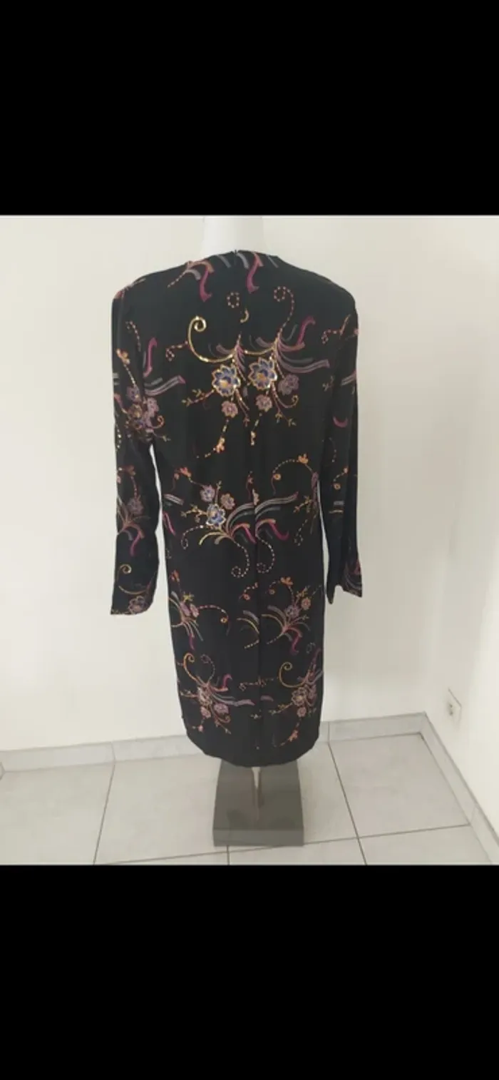 Tunique /robe pailletée neuve - photo numéro 4