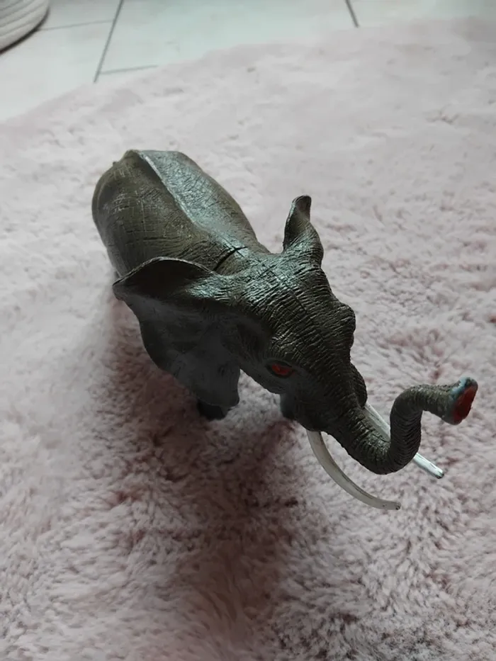 Jouet éléphant