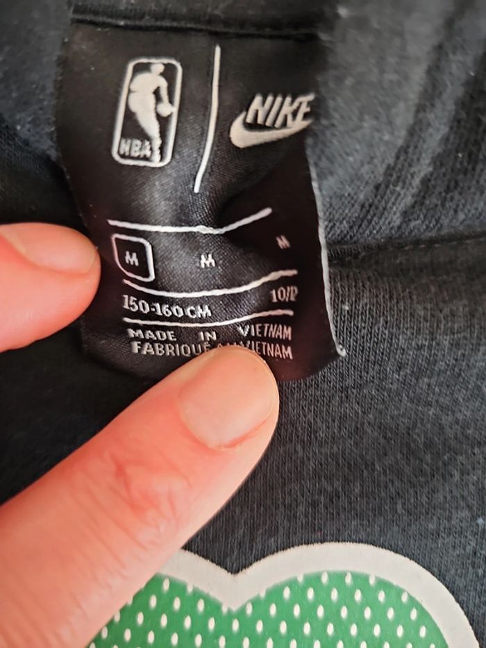 🔥Sweat à capuche Nike Boston Celtics 🍀 T.M enfant 🏀 - photo numéro 3