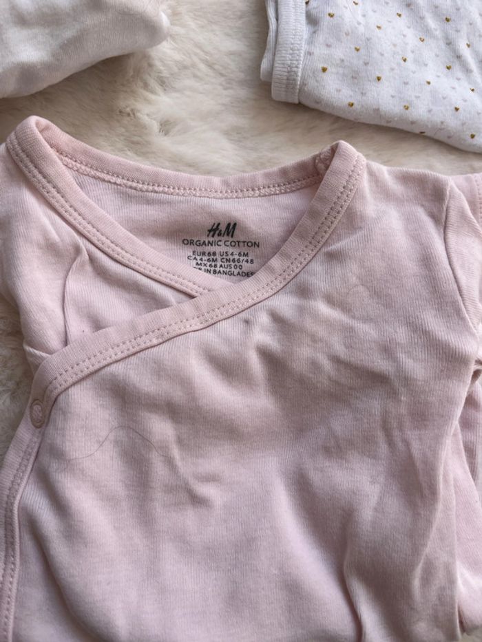 Lot 8 bodies 6 mois bébé fille - photo numéro 3