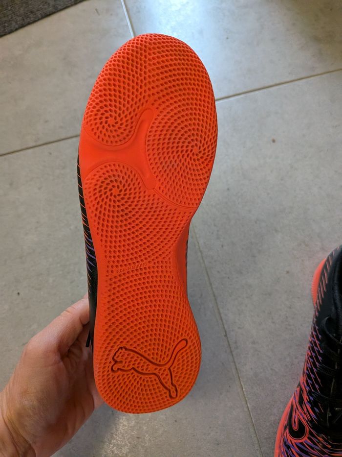 Chaussures footsal puma taille 36 - photo numéro 4