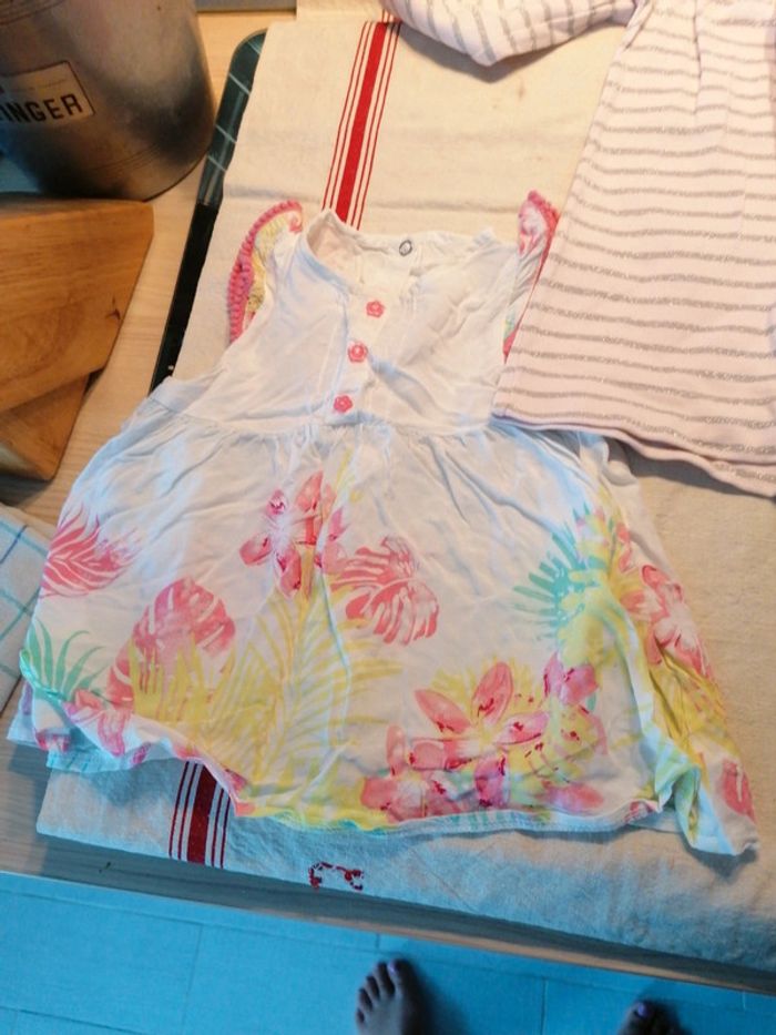 Lot de 12 vêtements fille 24 mois - photo numéro 10