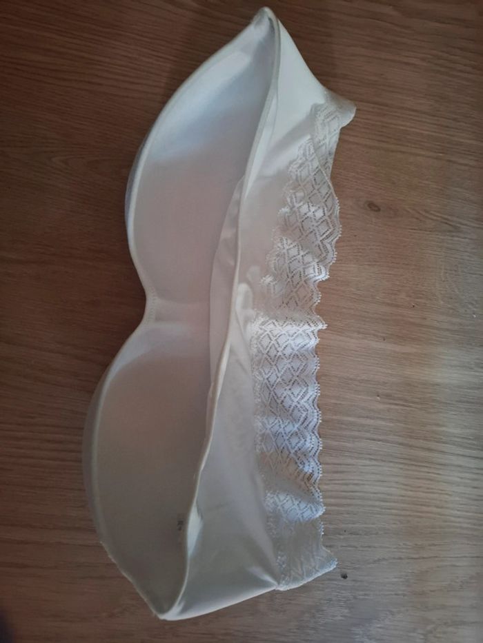 Top court blanc taille L jamais porté sans manche - photo numéro 3