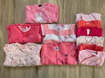 Très joli lot petite fille 3 mois