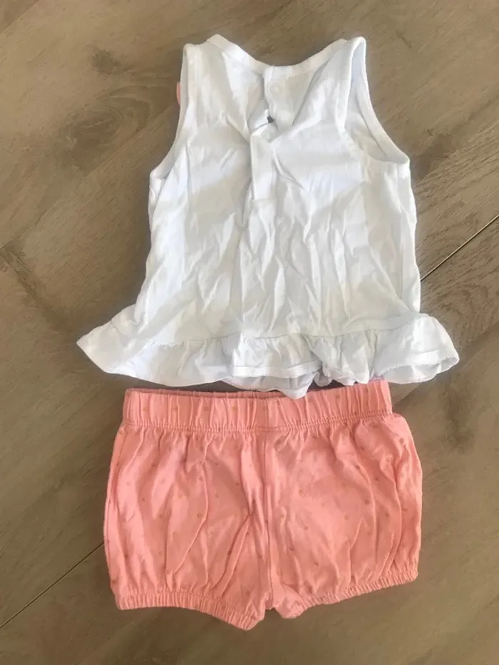 Ensemble t-shirt sans manches et short 3 mois - photo numéro 2