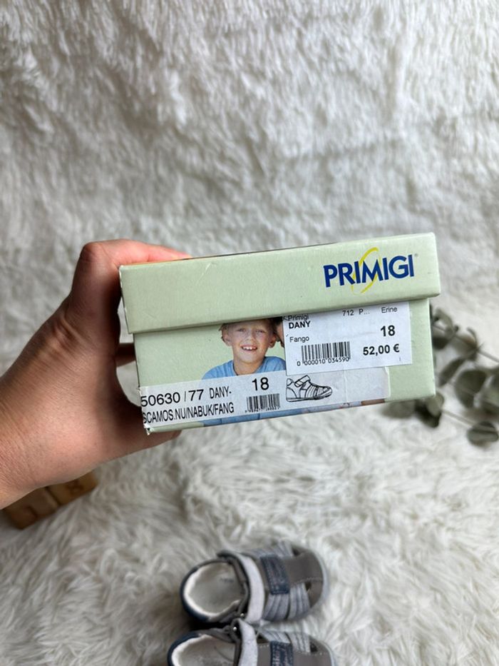 Paire de chaussures Primigi taille 18 - photo numéro 7