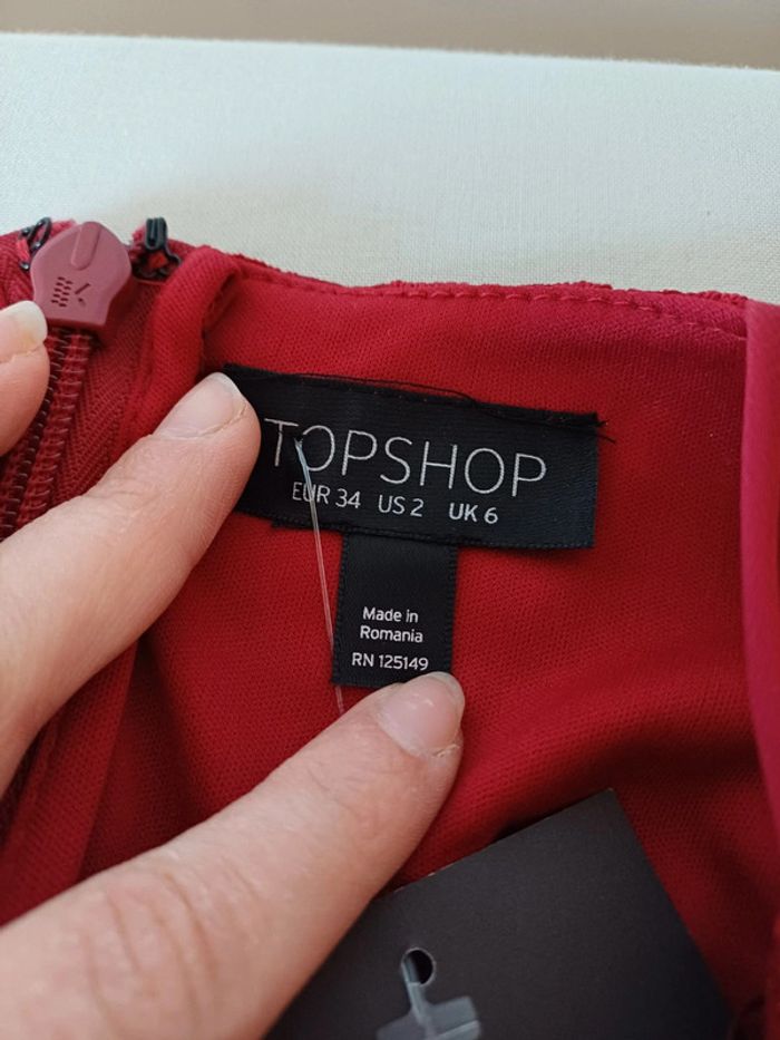 Robe Bordeaux chic en dentelle neuve Topshop taille XXS 32 - photo numéro 13