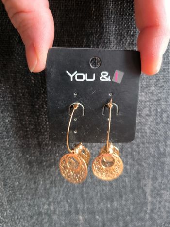 Boucles d'oreilles dorées You & I neuves