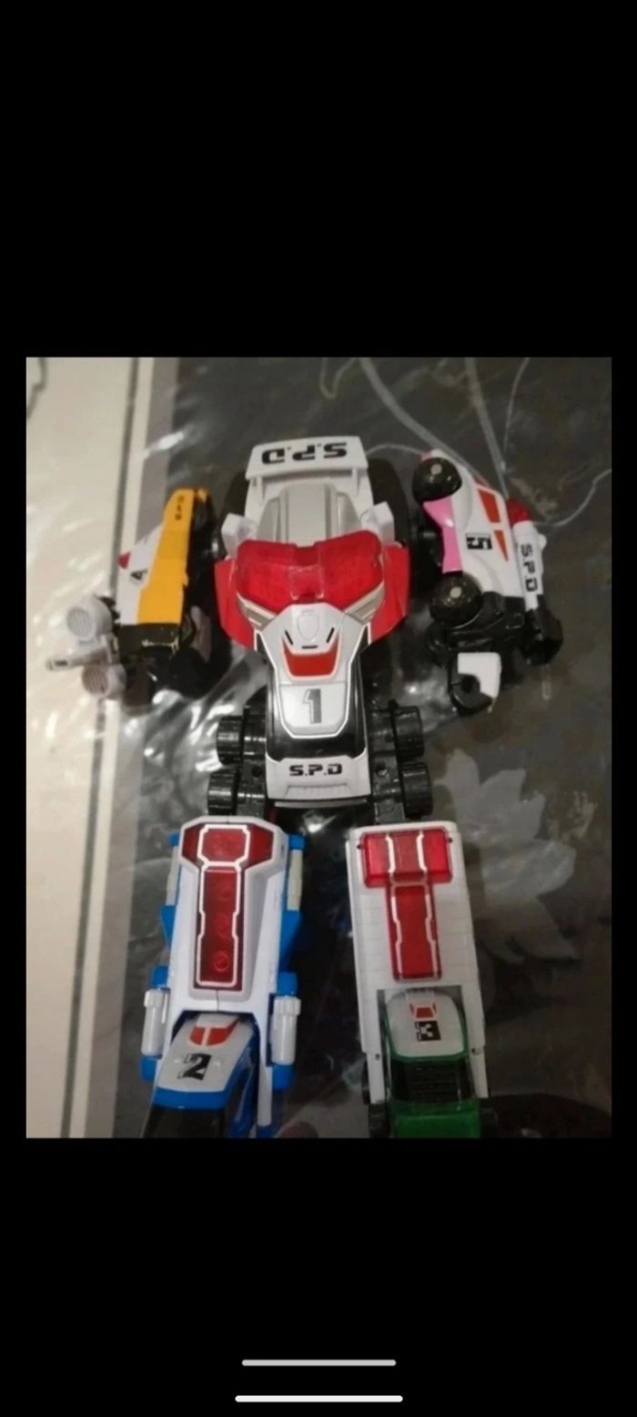 Robot Power Rangers S-P-D, DX Megazord Delta  Squad, Bandaï.  Année 2004 - photo numéro 3