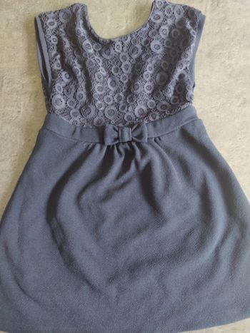 Robe dos v