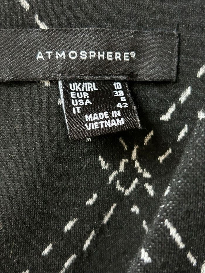 Robe courte et ajustée Primark, taille 38