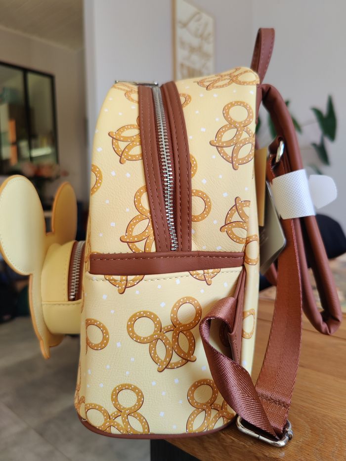 Loungefly Bretzel - photo numéro 4