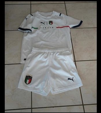 Ensemble foot Italie