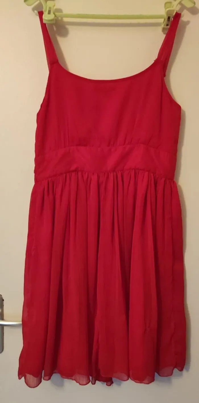 Robe rouge - photo numéro 2