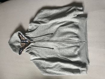 Sweat zippé Burberry gris à capuche