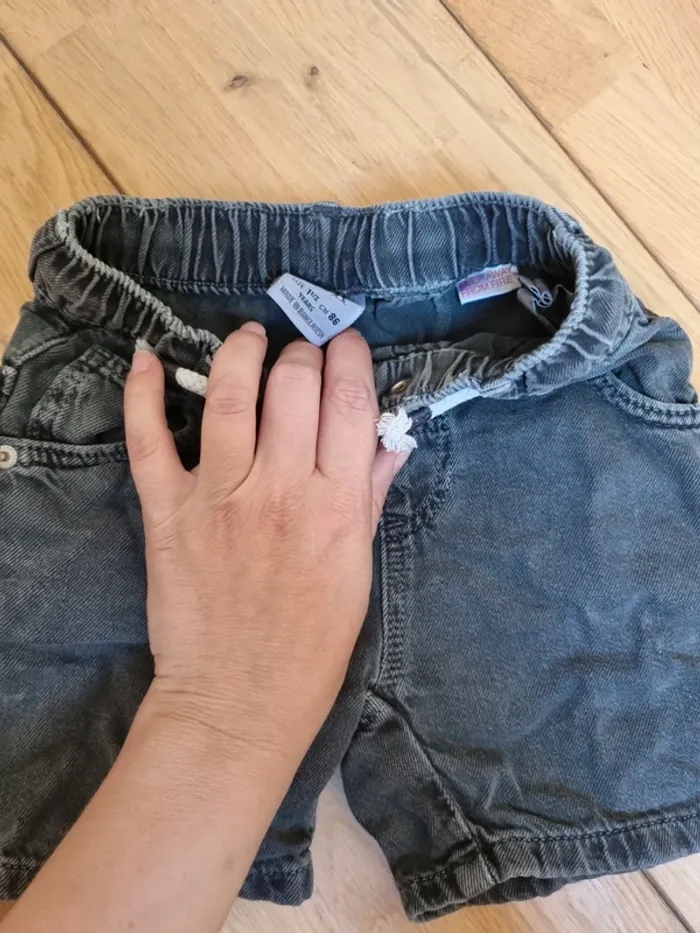 Short denim noir gris - photo numéro 2