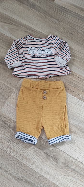 Ensemble pantalon et t-shirt à manches longues