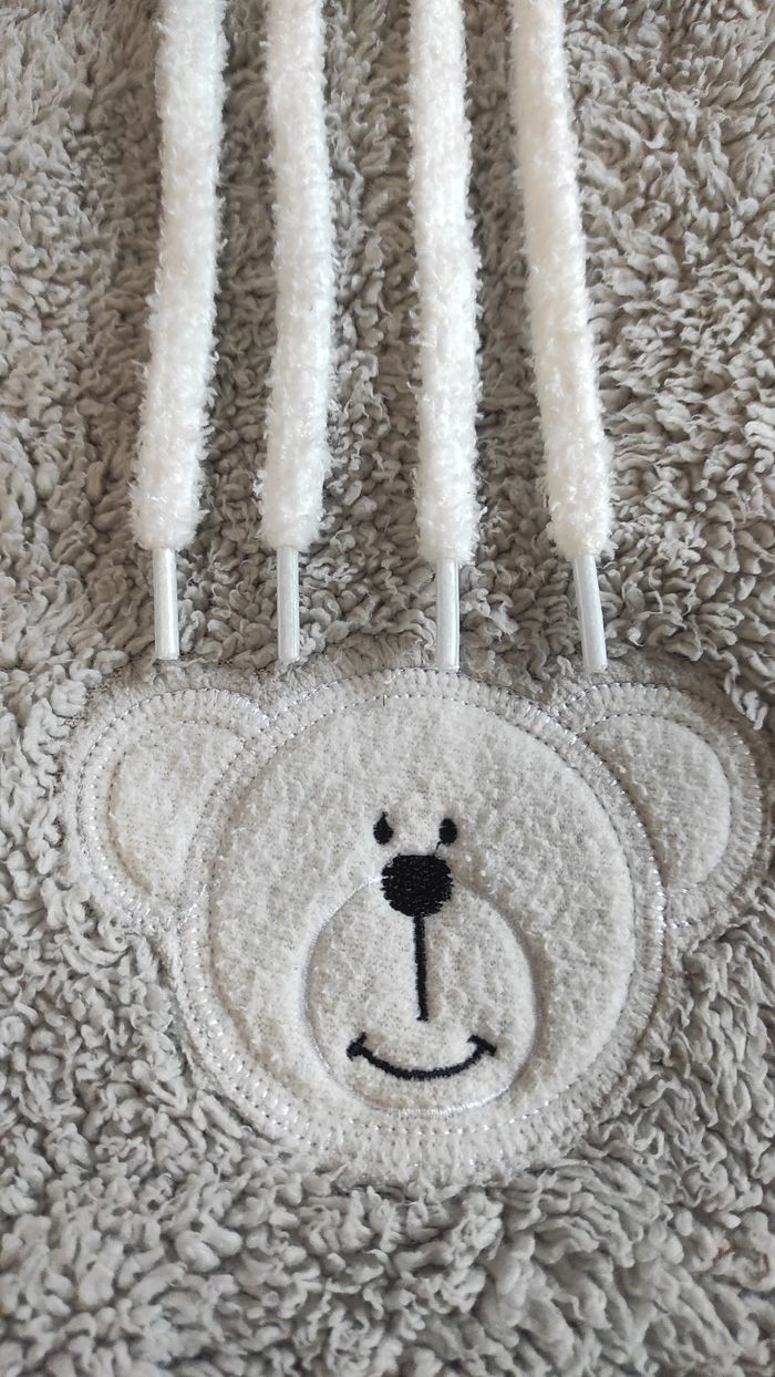 🤍 Lacets fluffy blanc – 120 cm (effet peluche sneakers) - photo numéro 2