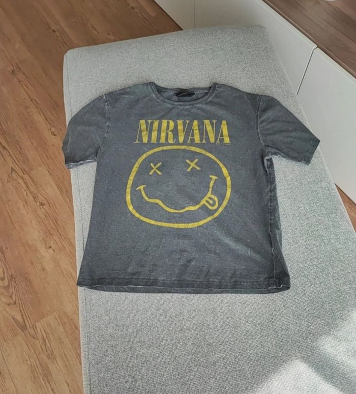 T-shirt nirvana fille 14 ans.