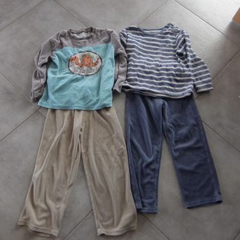 Lot 2 pyjamas 6 ans