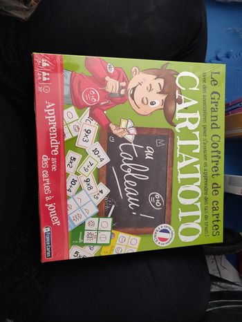 Jeux de société cartatoto neuf sous blister