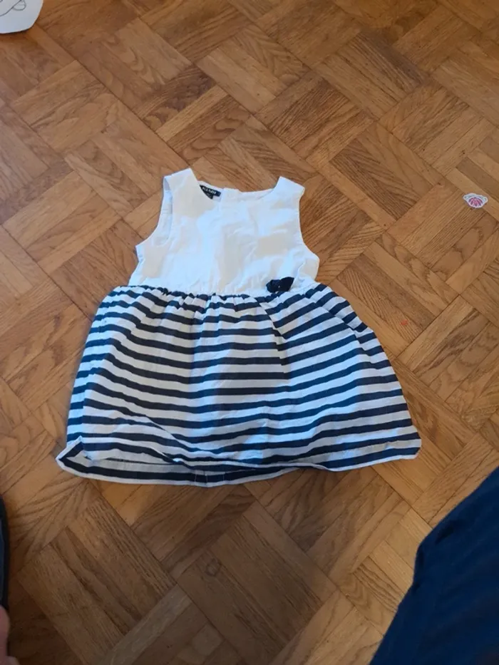 Robe 9mois