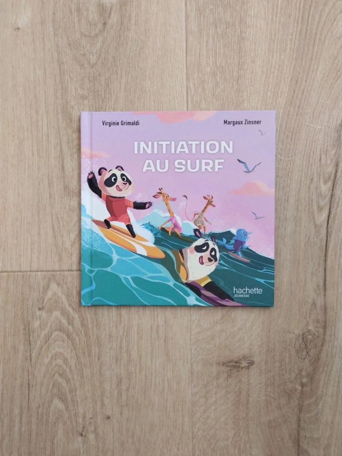 Livre Initiation au Surf édition Hachette Jeunesse