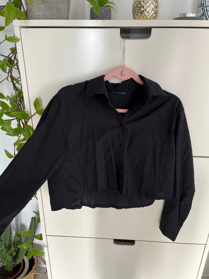 Chemise courte noire - neuve jamais porté - photo numéro 2