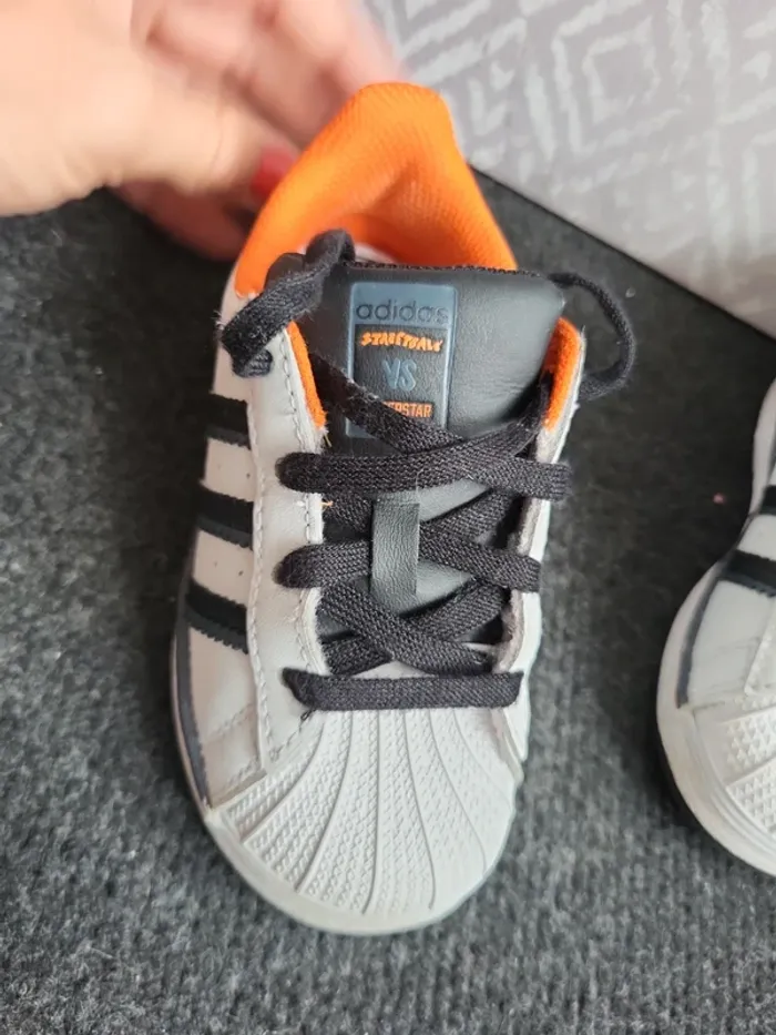 Magnifique paire de Stan smith - photo numéro 2
