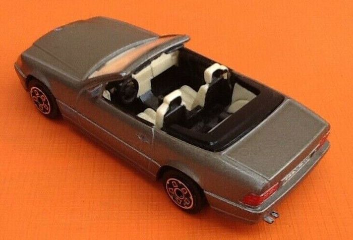 Voiture miniature Mercedes 300 SL Burago - photo numéro 3