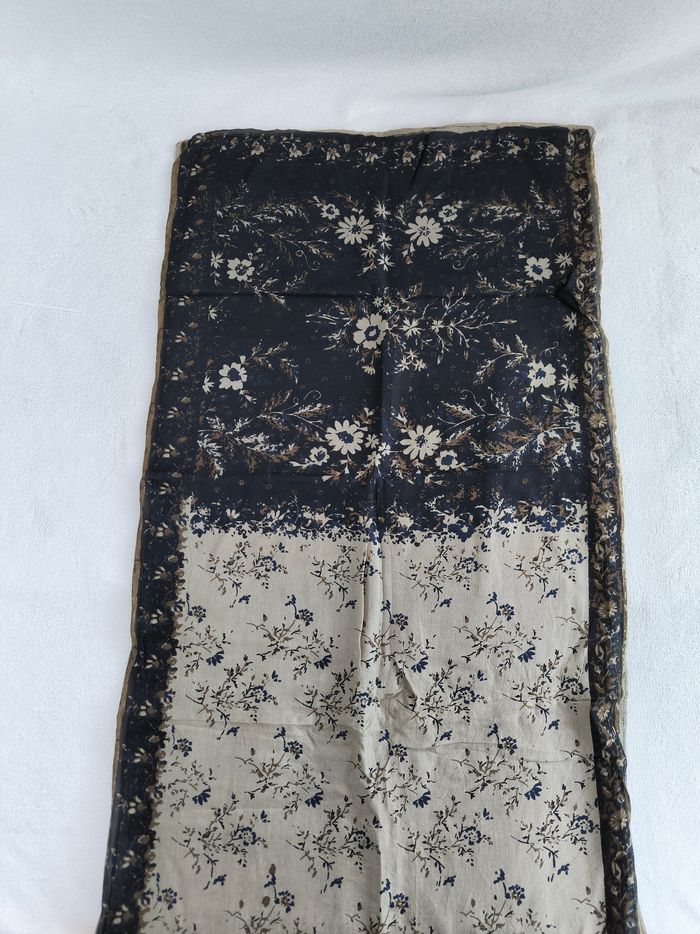 Foulard La fiancée du Mékong - photo numéro 4