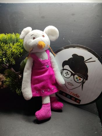 doudou peluche souris Yves rocher blanc rose robe coeur soleil moustache jaune
