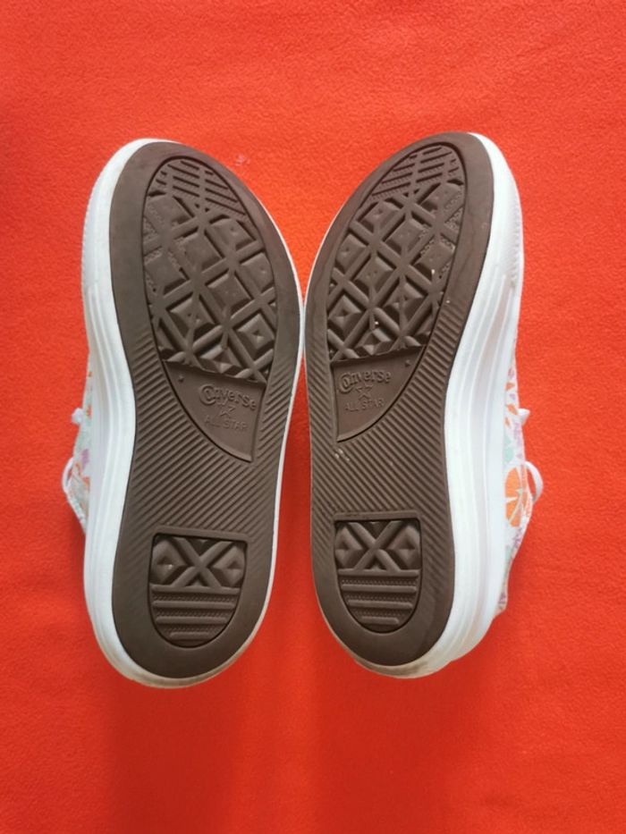 Sneakers Converse basses taille 34 - photo numéro 10