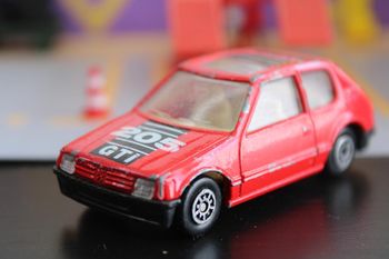 Mc toy Peugeot 205 GTI