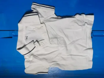 T-shirt polo