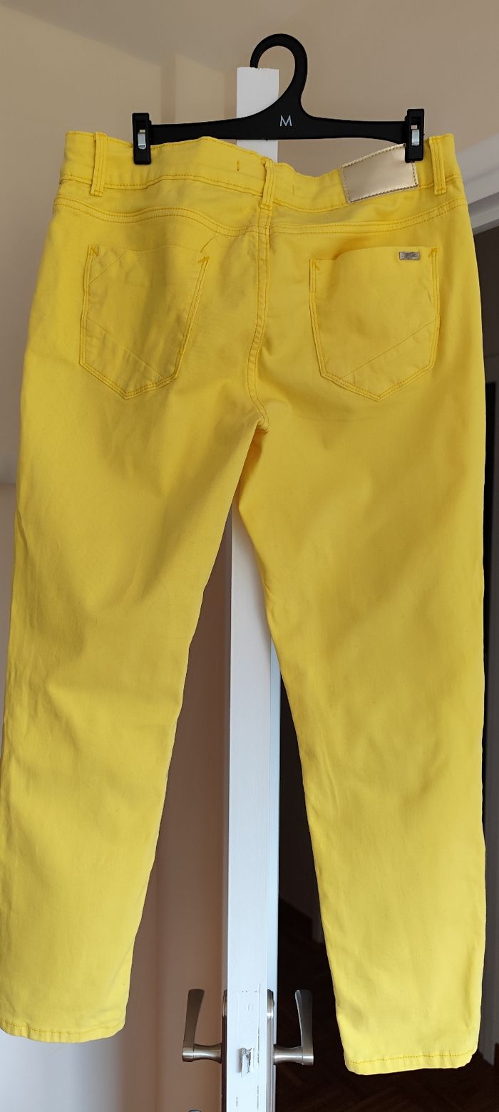 Pantalon femme taille 40 couleur jaune - photo numéro 2