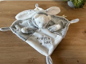 Doudou plat ours déguisé en lapin blanc gris happy baby premaman orchestra