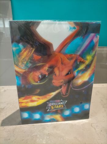 Classeur pokémon brillant 540 empl 