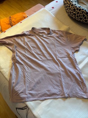 TEE shirt